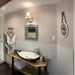 La Enchantee Bed & Breakfast 4*