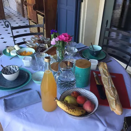 Couette-café La Enchantée La Baffe