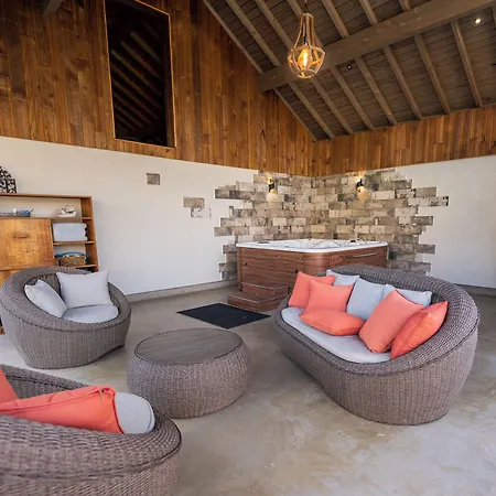 La Enchantee Bed & Breakfast