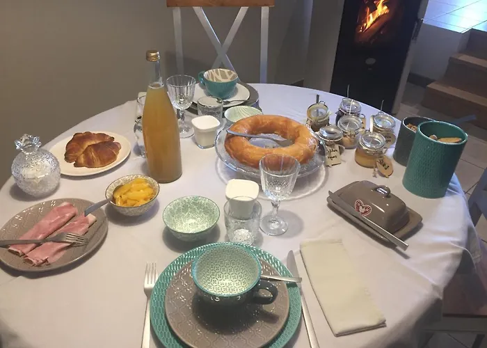 Alojamento de Acomodação e Pequeno-almoço La Enchantee 4*