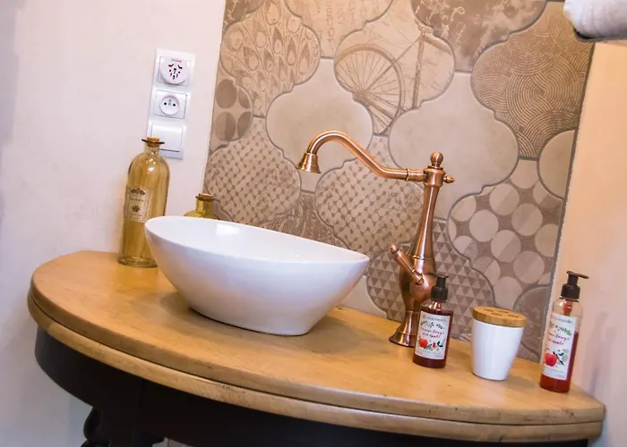 Alojamento de Acomodação e Pequeno-almoço La Enchantee