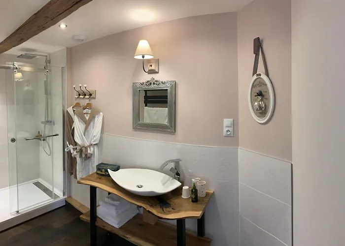 La Enchantee Bed & Breakfast 4*