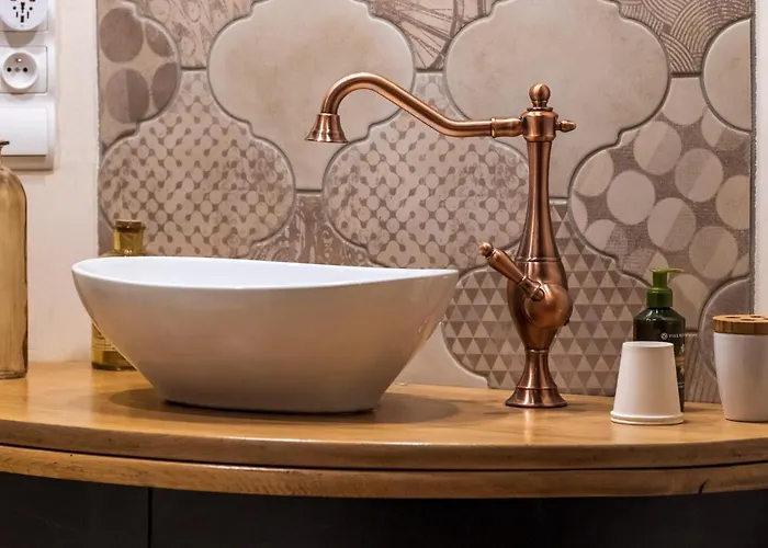 La Enchantee Bed & Breakfast 4*