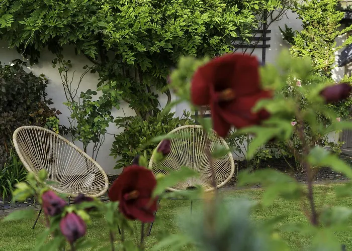 Bed & Breakfast La Enchantee 4*