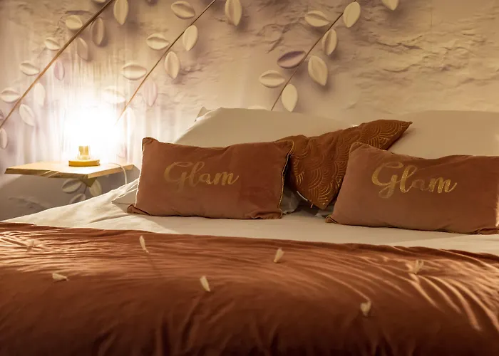 Bed & Breakfast La Enchantee 4*